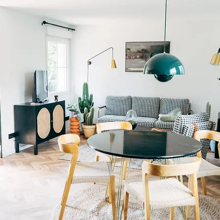Apartment Holzchalet mitten in der Natur gern mit Hund&Pferd Sangerhausen