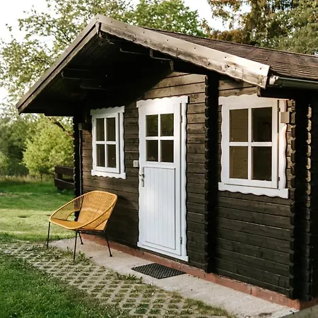Holzchalet mitten in der Natur gern mit Hund&Pferd * Sangerhausen